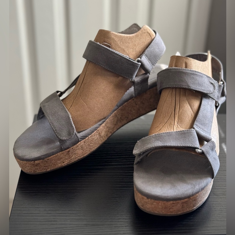 JUSTFAB Women’s Cork Sandals